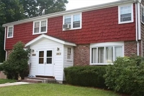 15 Robert Arey Dr, Randolph