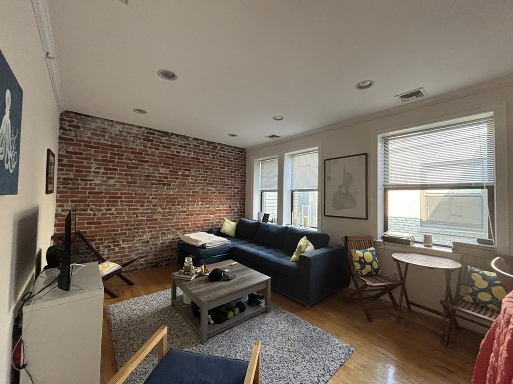 454 Hanover St, North End