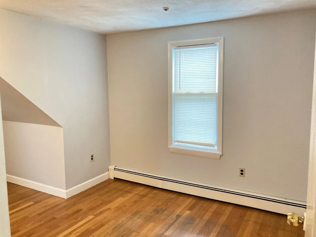 318 Granite St, Quincy