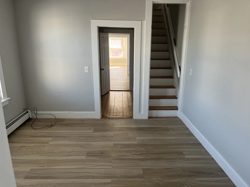 159 E Central, Franklin