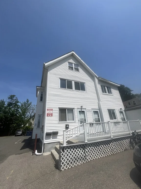 723 Washington St, Newtonville
