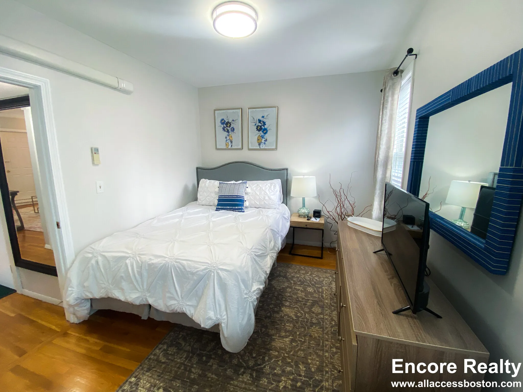 1004 Tremont St, Roxbury