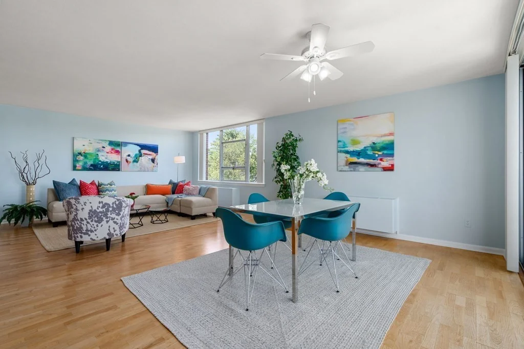 20 Hammond Pond Pkwa, Chestnut Hill