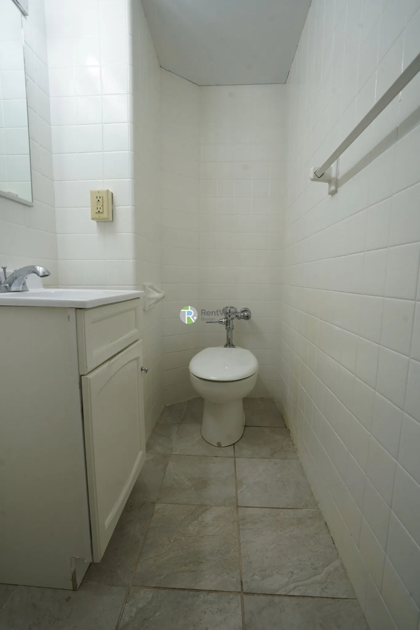 62 Boylston St, Downtown