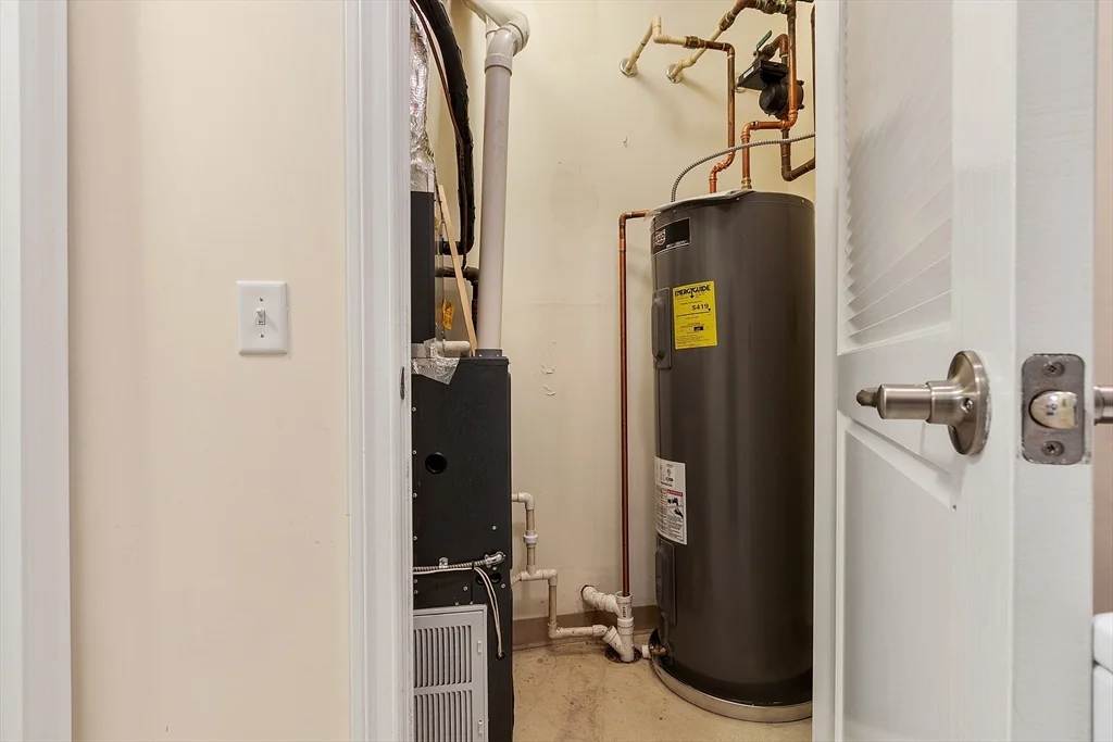 3 Harvest Dr, North Andover