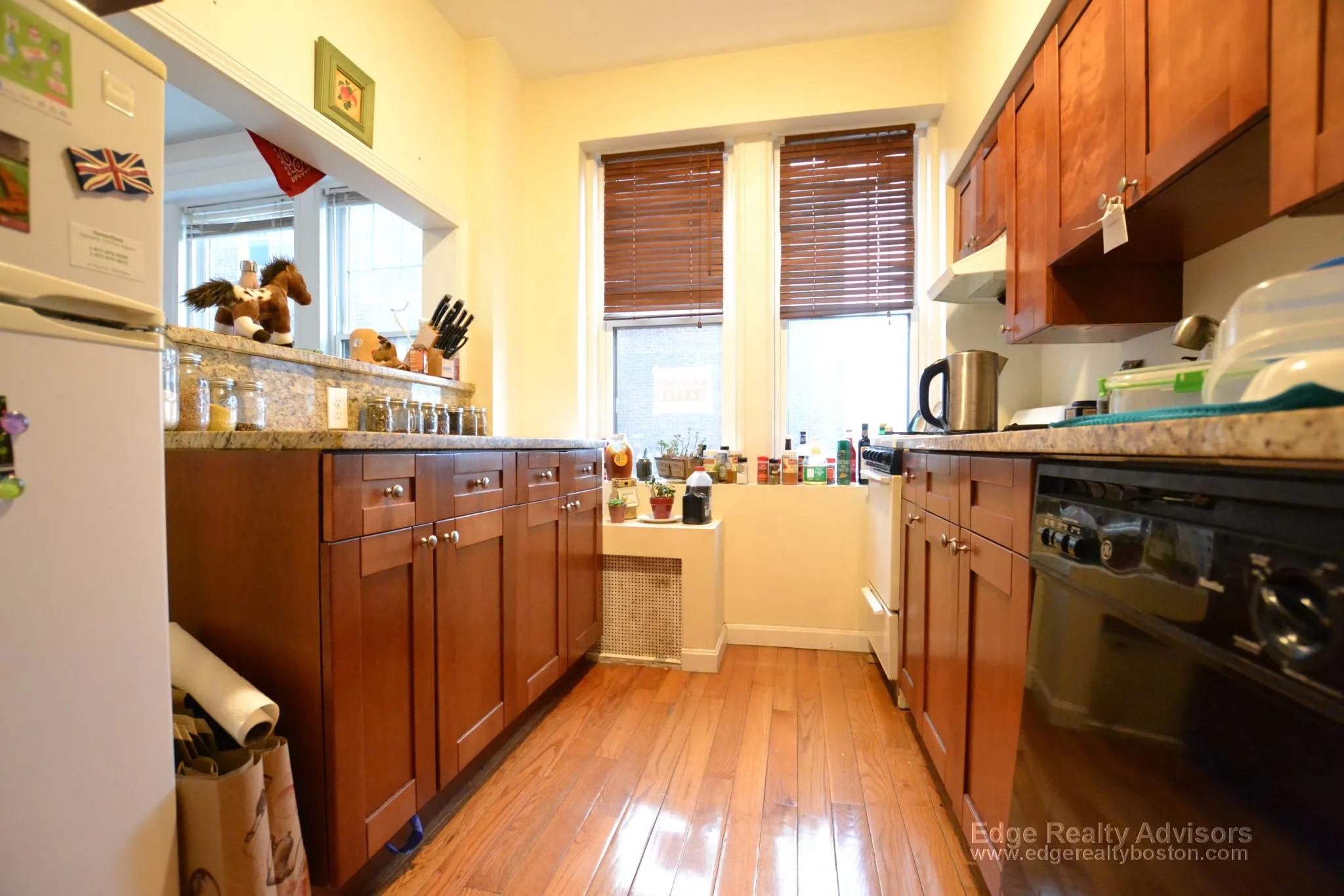 2003 Commonwealth Ave, Brighton