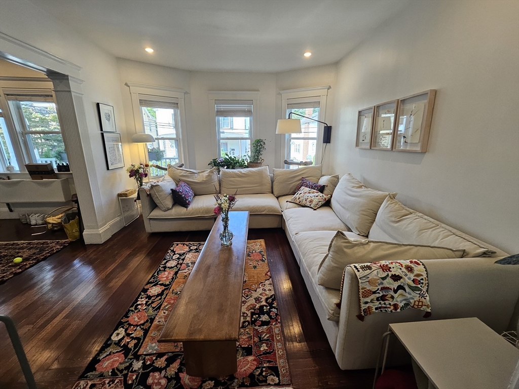 66 Court St, Newtonville