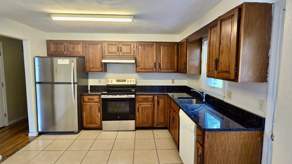 3 Concord Rd, Shrewsbury