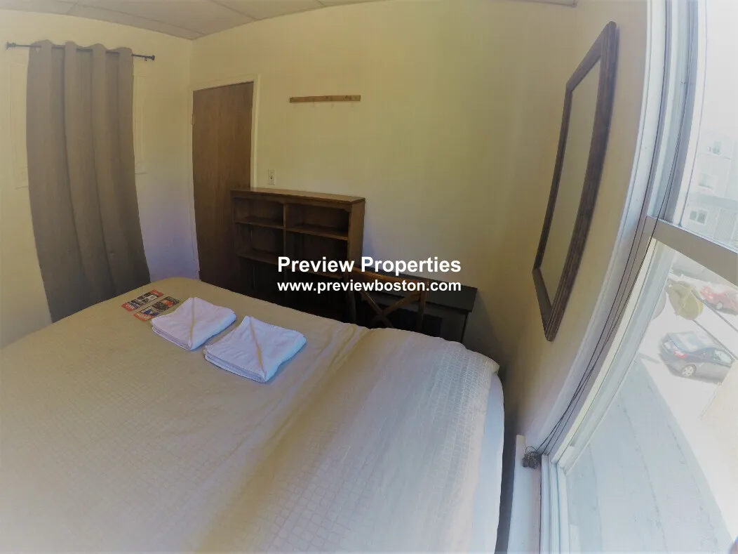 28 Orleans St, East Boston