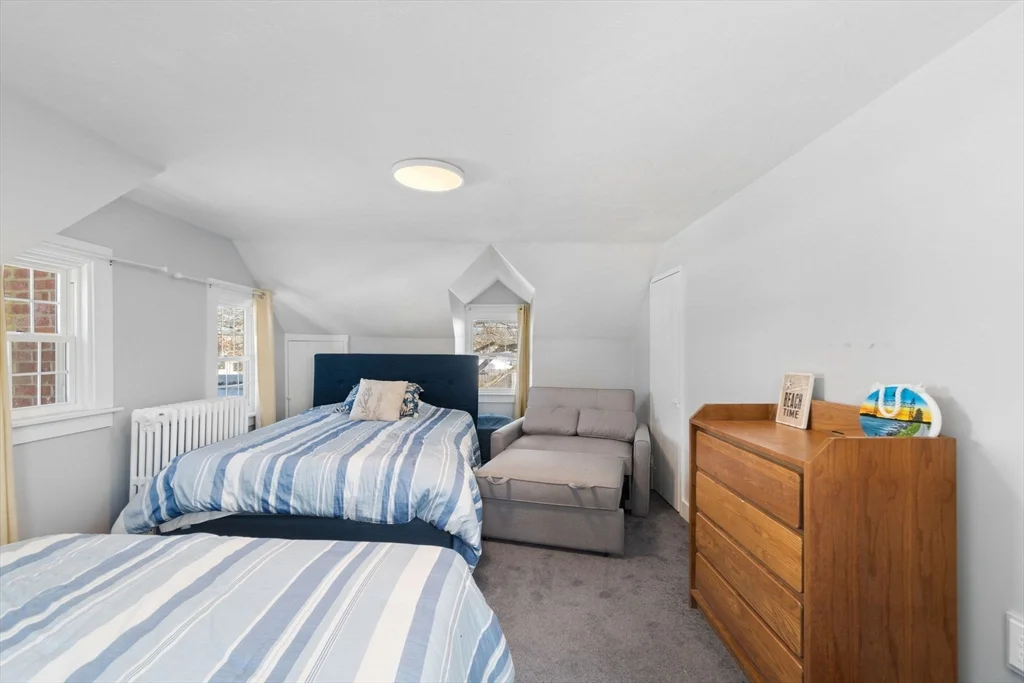 32 Woodside Ave, Wareham