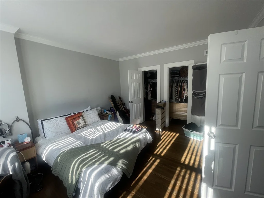 94 Longwood Ave, Coolidge Corner