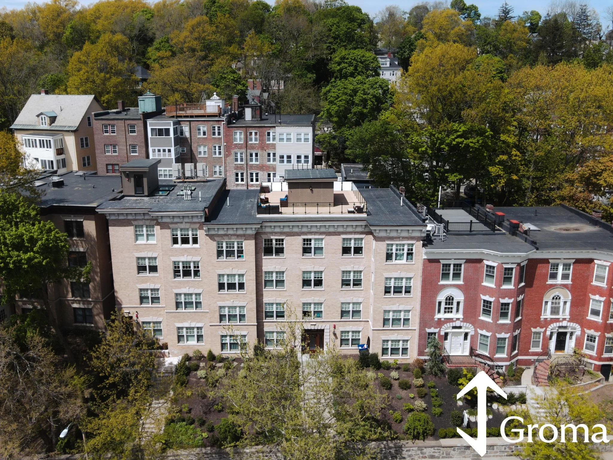 1578 Beacon St, Corey Hill