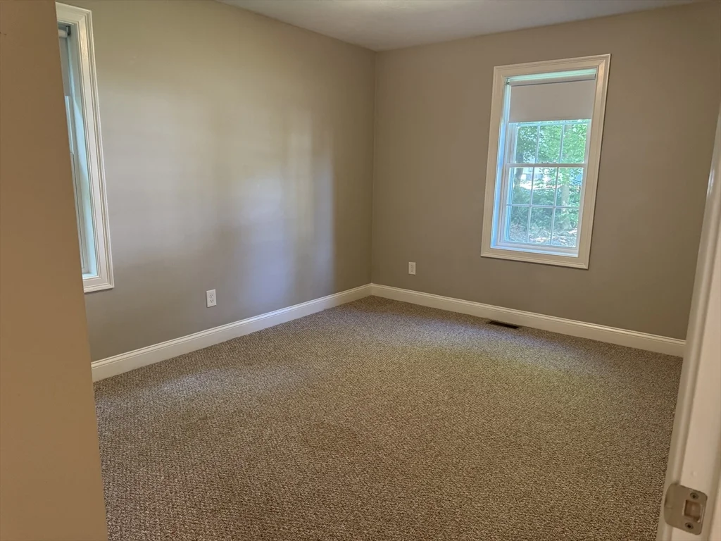 86 West St, Middleboro