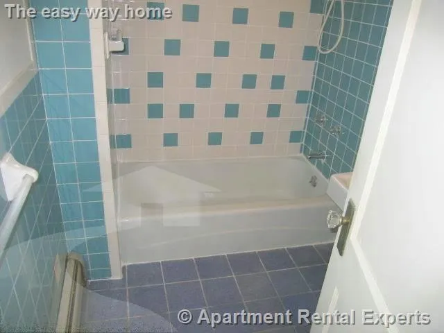 79 Clarendon Ave, Teele Square