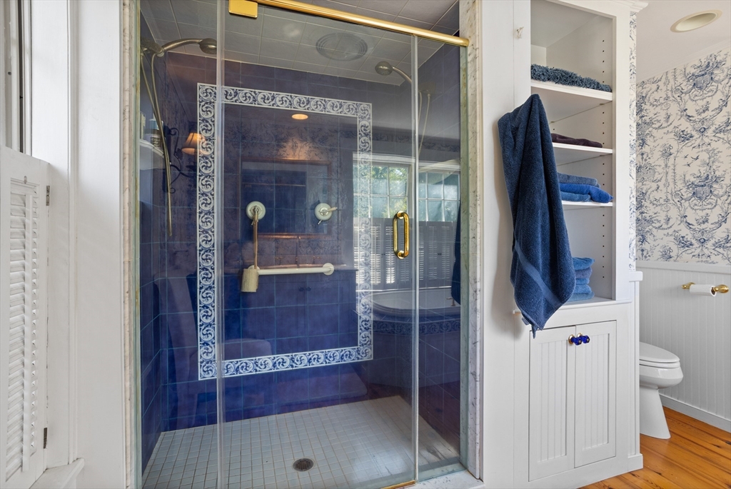 362 King St, Littleton