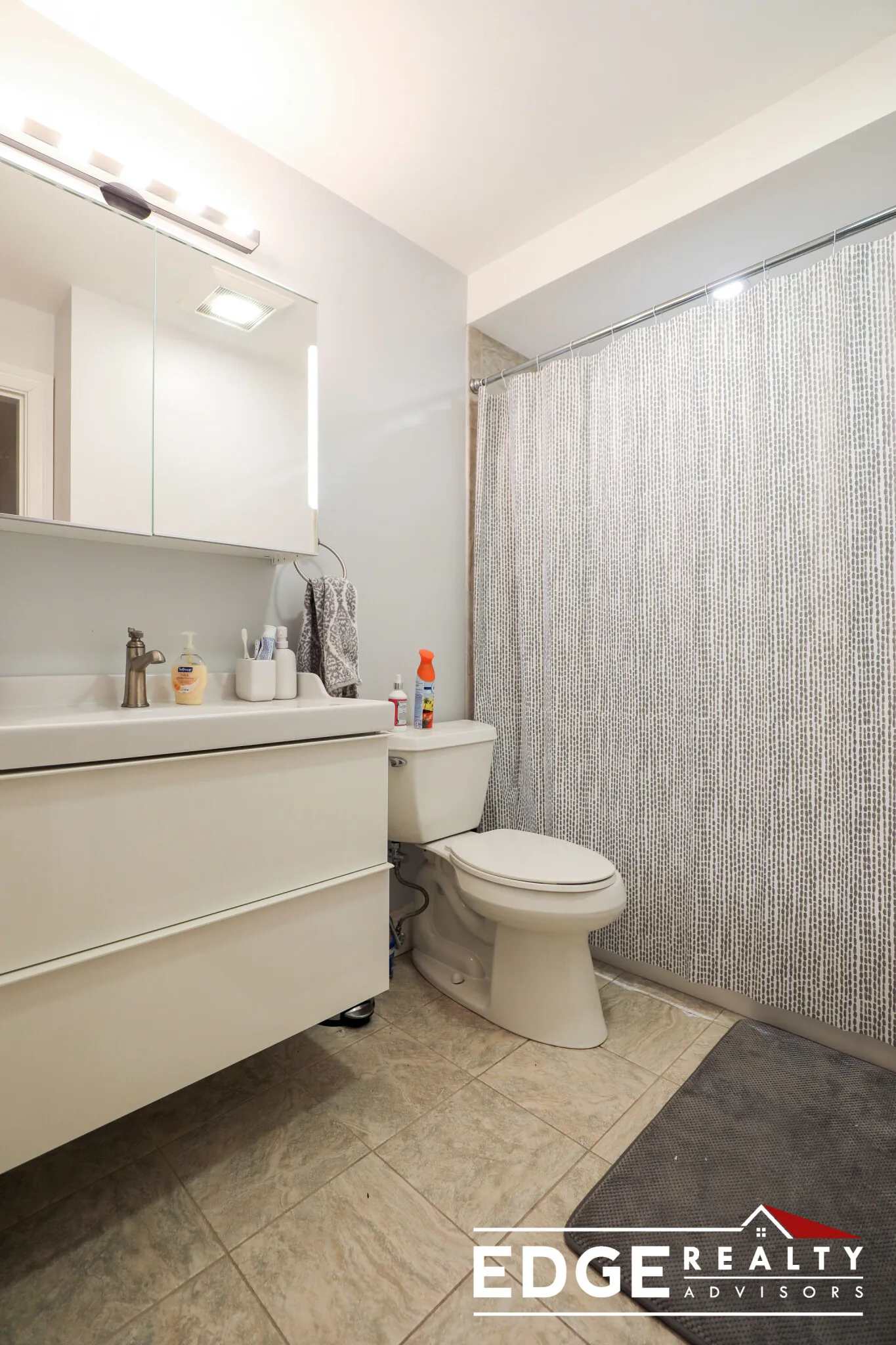 1526 Commonwealth Ave, Brighton