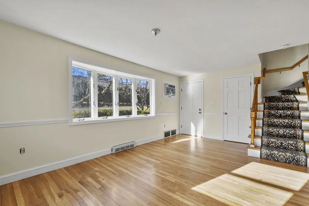 72 Cambridge Rd, Woburn