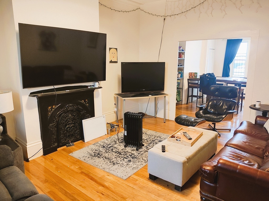 23 Dexter St, South Boston