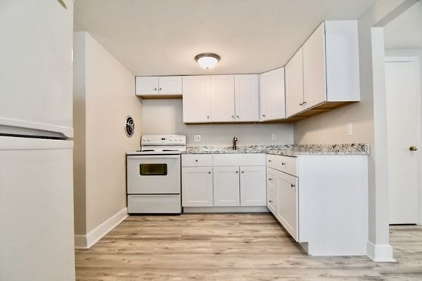 90 E Squantum, North Quincy