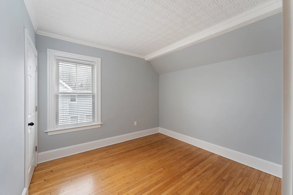 4 Prospect St, Attleboro