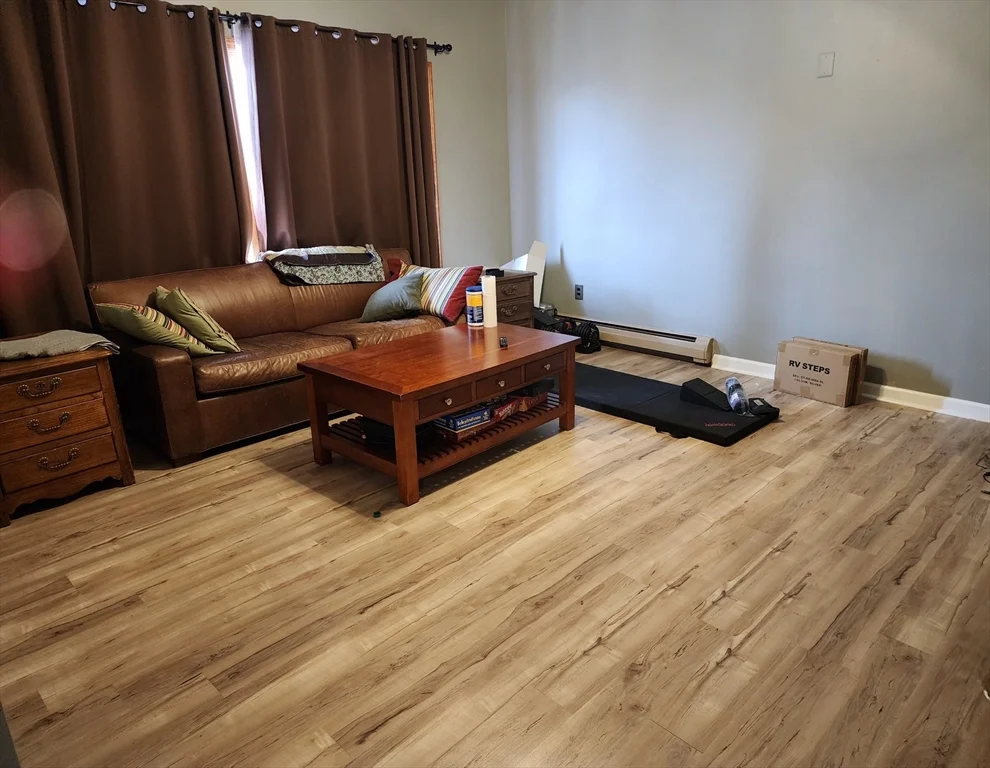 586 Franklin St, Worcester