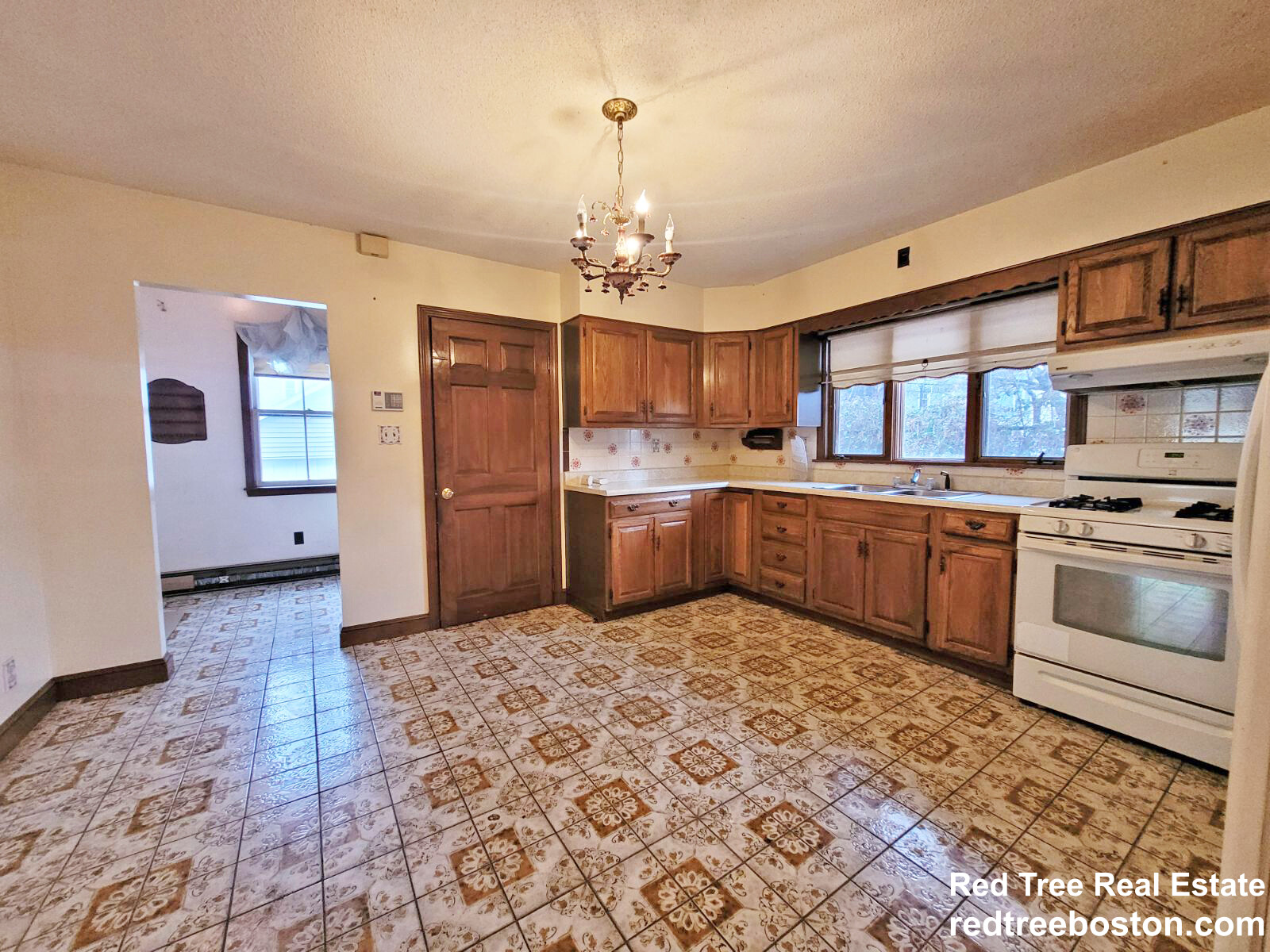 168 Elm St, Wellington-Harrington