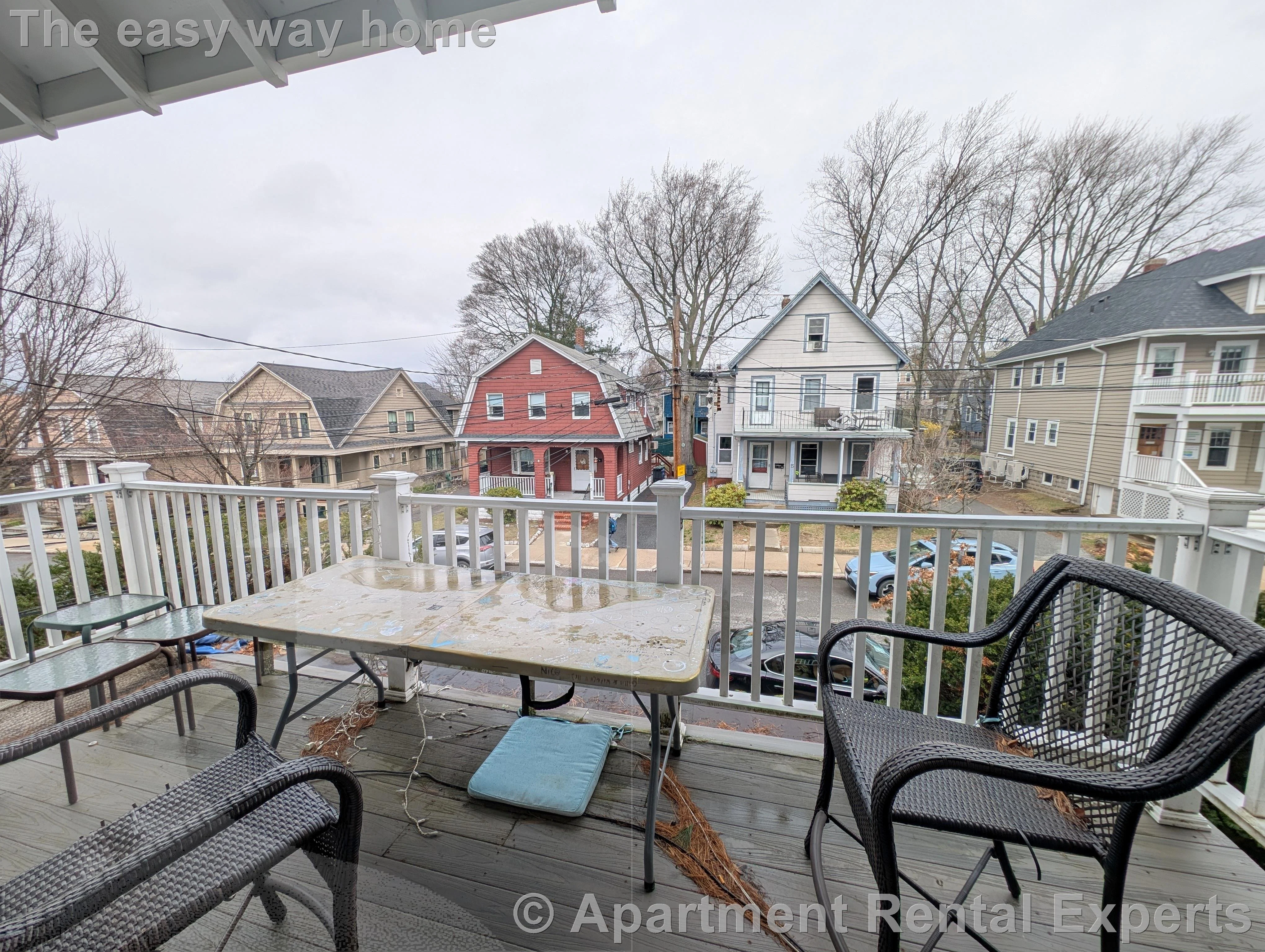 16 Curtis Ave, Tufts