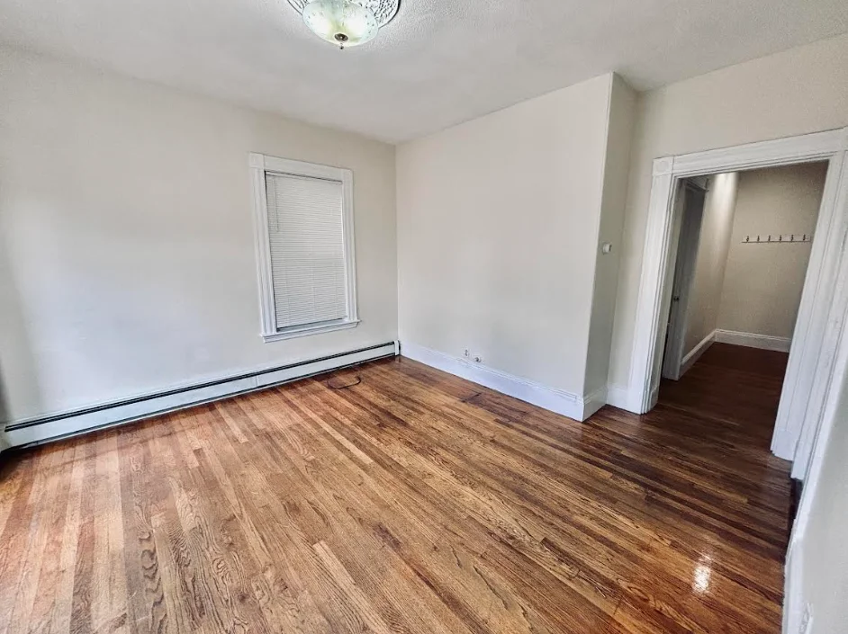 392 Washington St, Ward Two