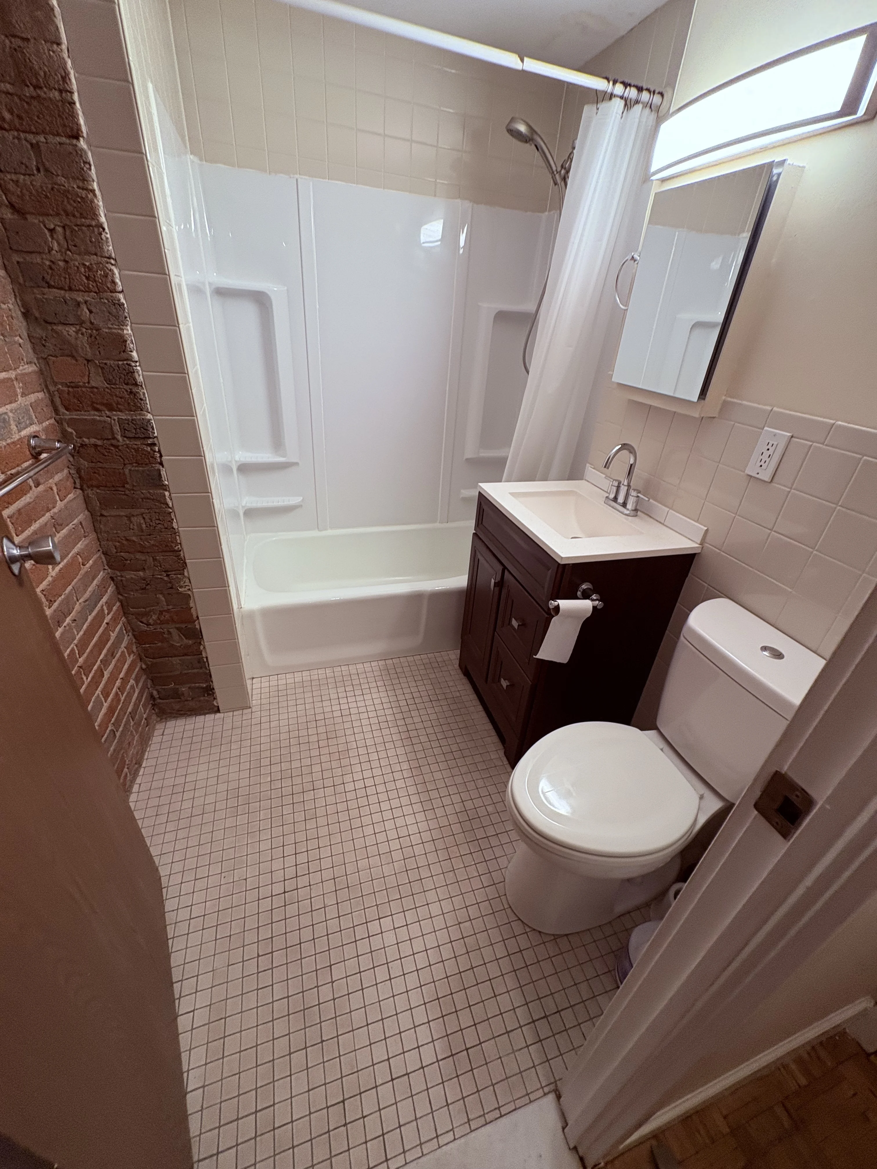 99 Fulton St, North End