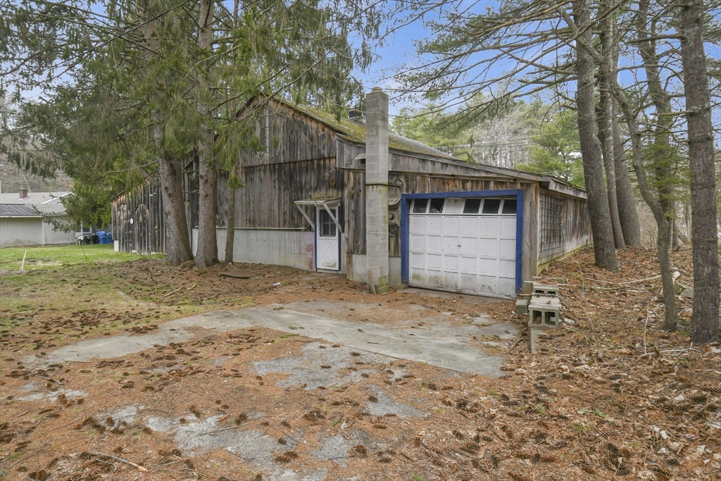 138 Walker Rd, Shirley