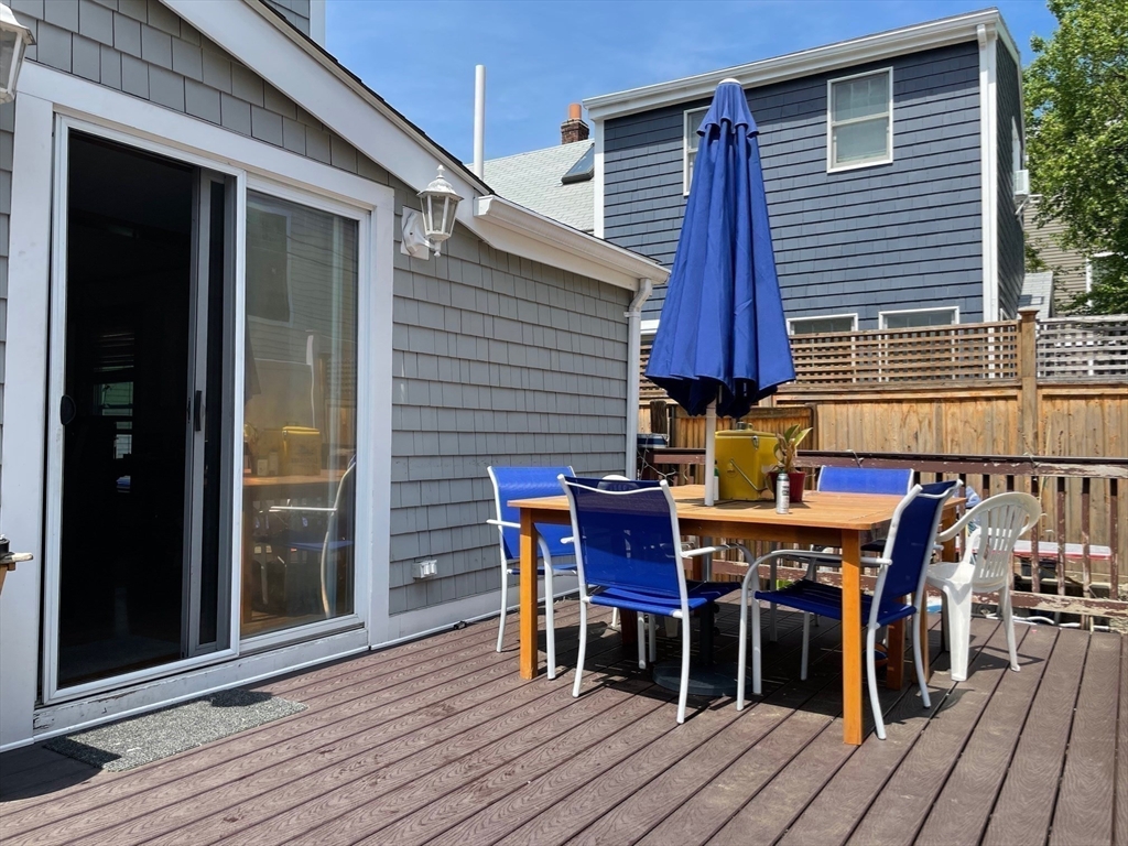 24 Jenkins St, South Boston