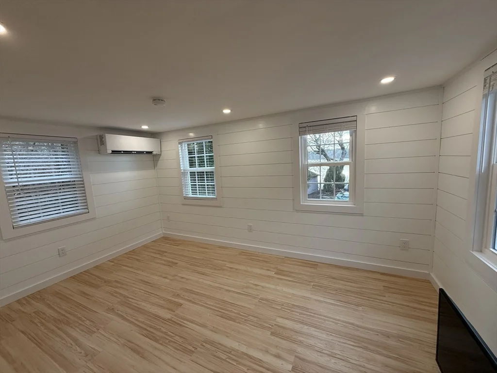 68 Post N Rail Ave, Cedarville