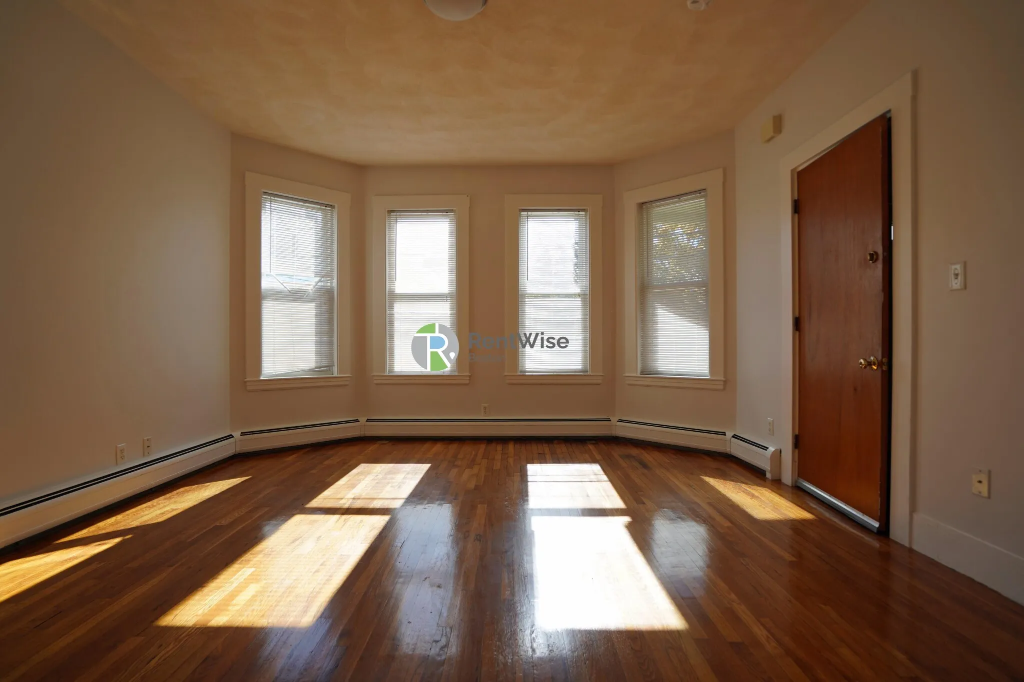 252 Ash St, South Side