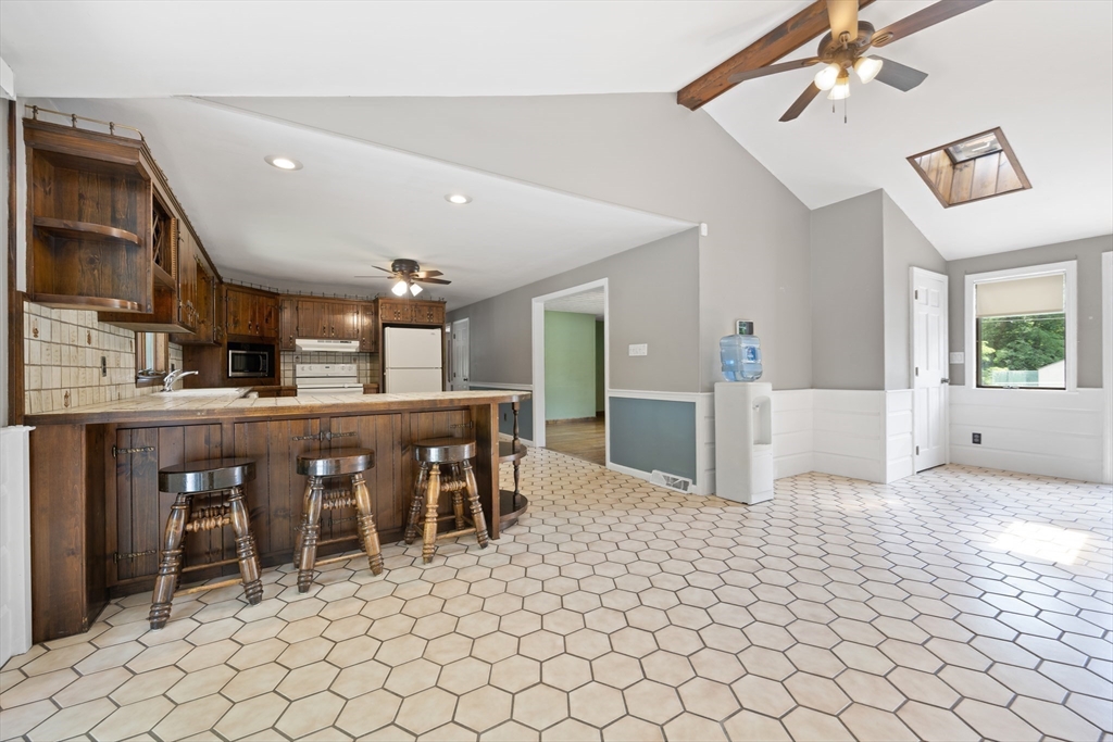 47 Oriole Dr, Dracut