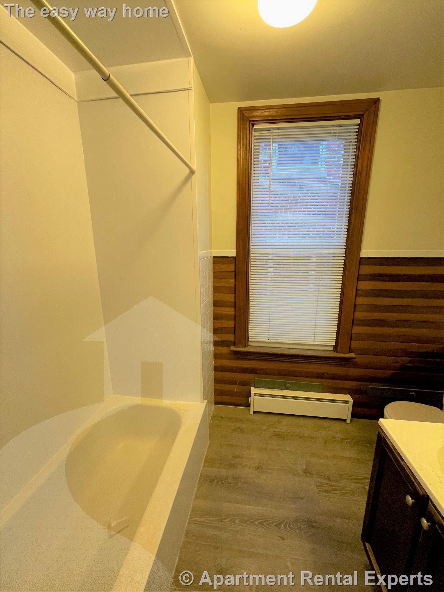 14 Chestnut St, Malden Center