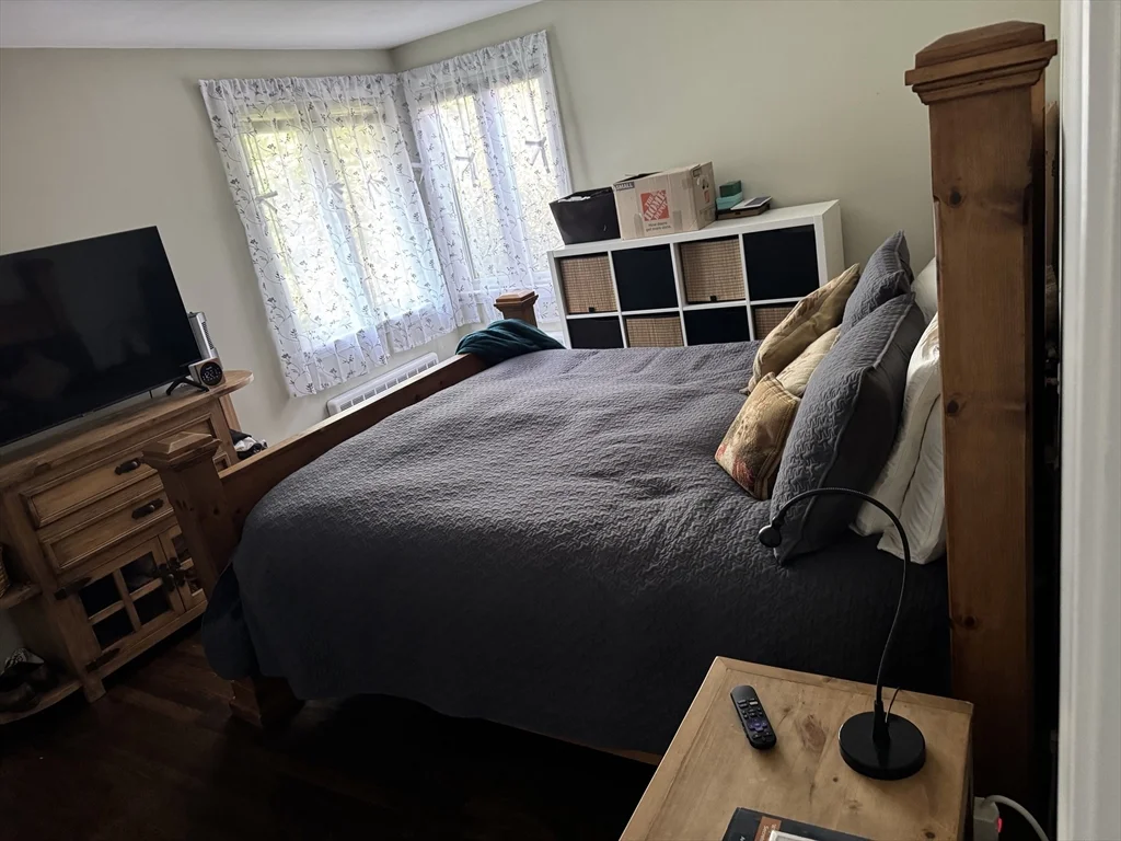 793 Dedham St, Newton