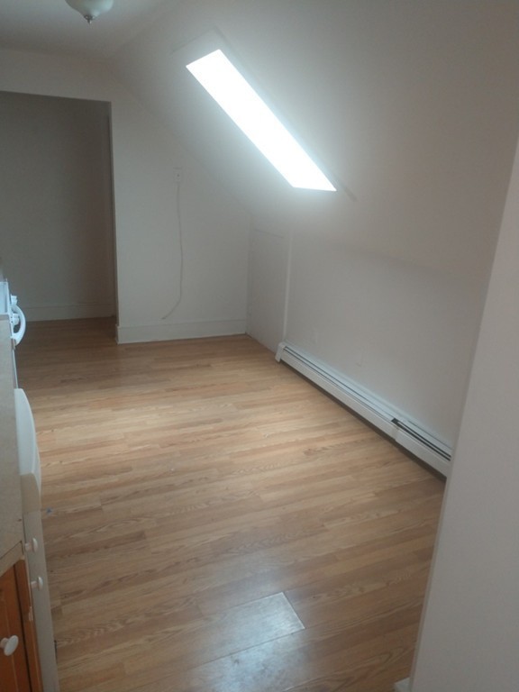 44 Winthrop St, Taunton