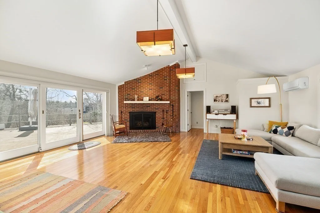 39 Decatur St, East Gloucester