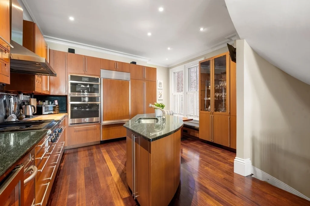 54 Union Park, South End