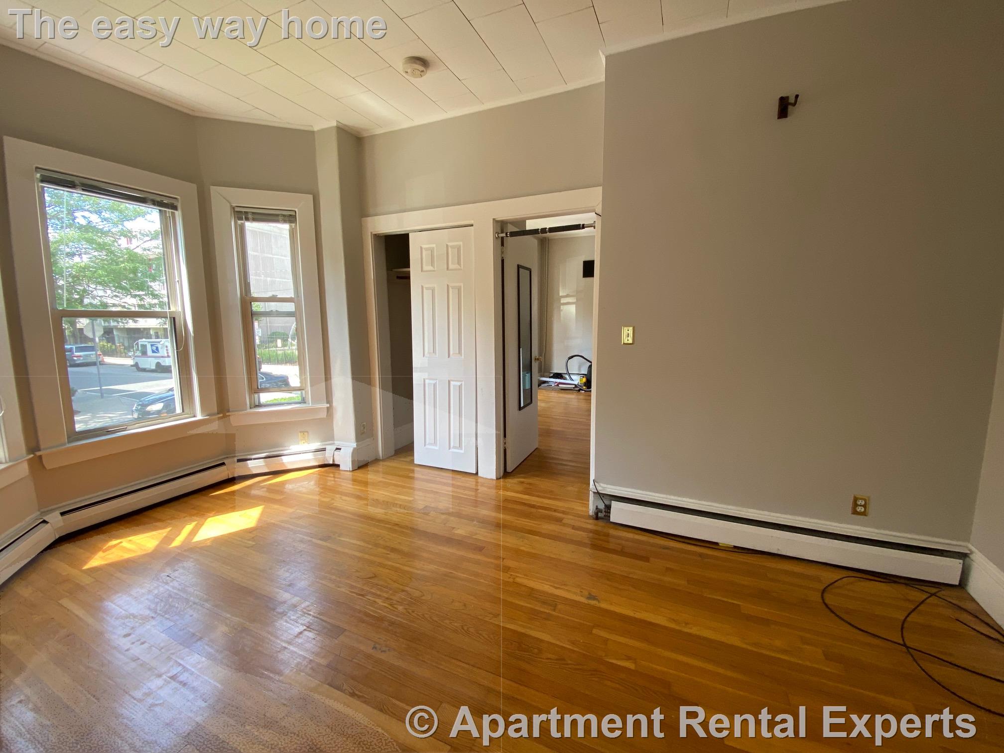 220 Banks St, Riverside