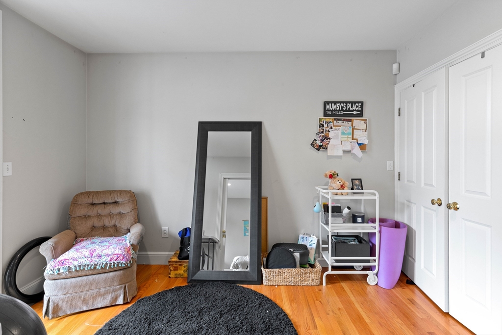 57 Bartlett St, Charlestown