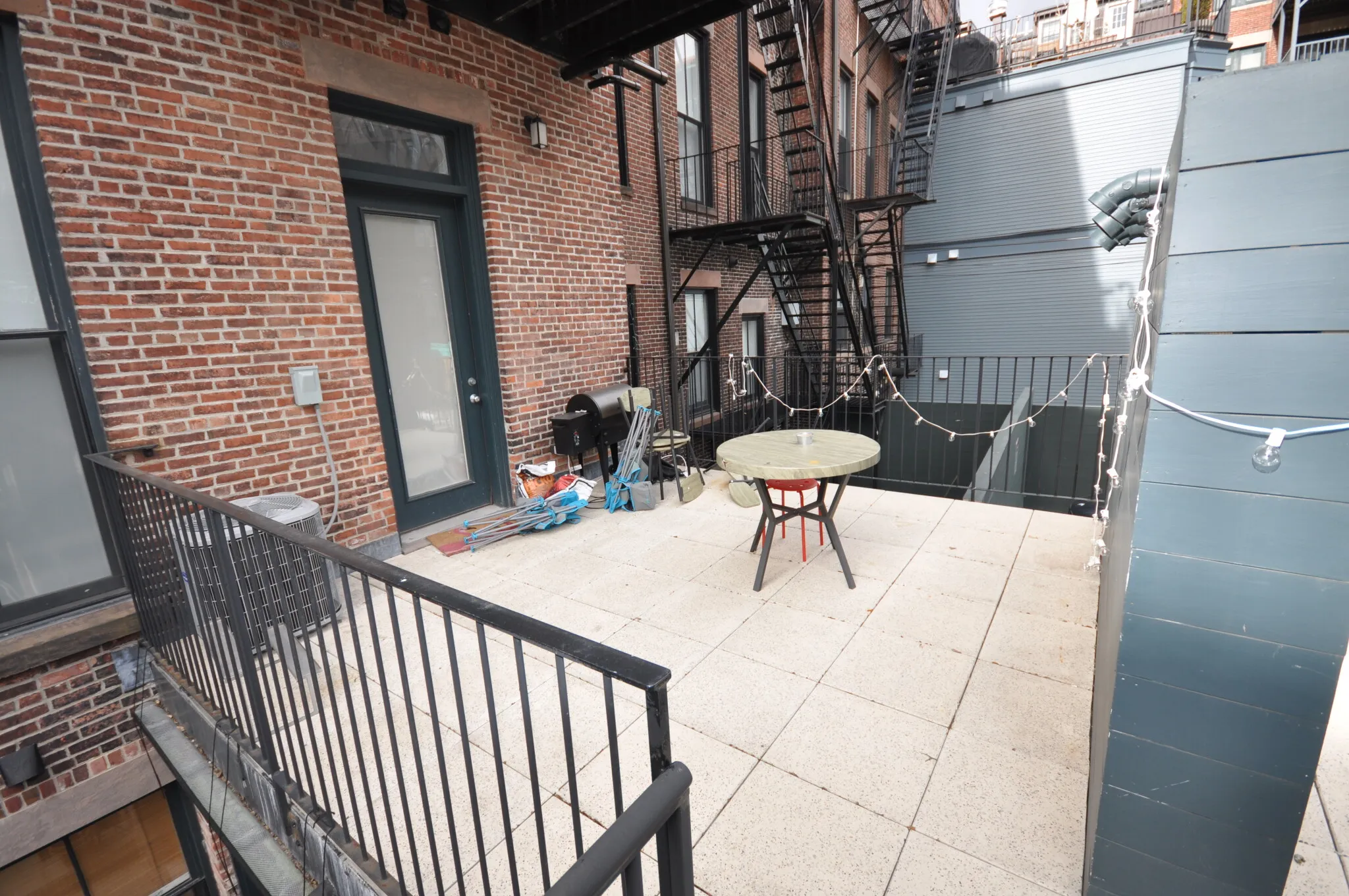 658 Massachusetts Ave, South End