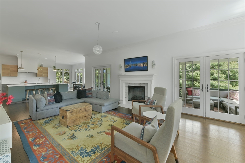 3 Wood Ln, Winchester