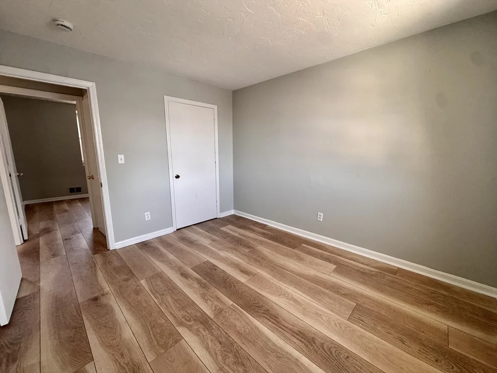 68 Readville, Hyde Park