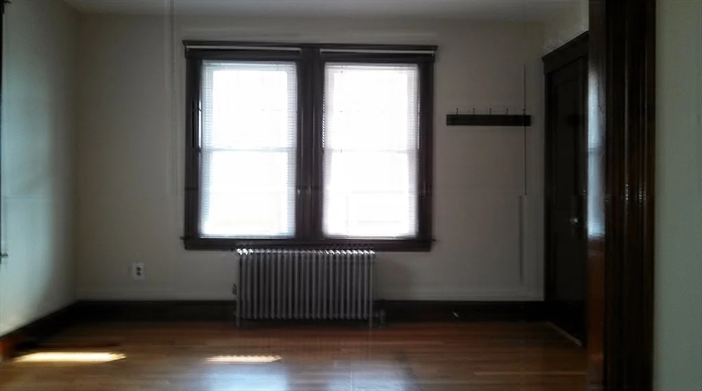 124 Bishop St, Framingham