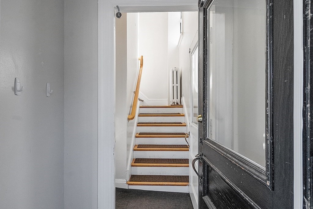 733 Hale St, Beverly Farms