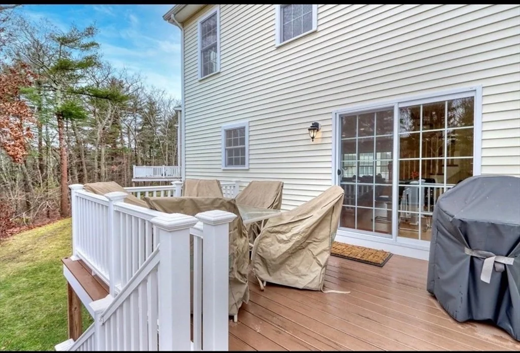 100 Turtle Brook Rd, Canton