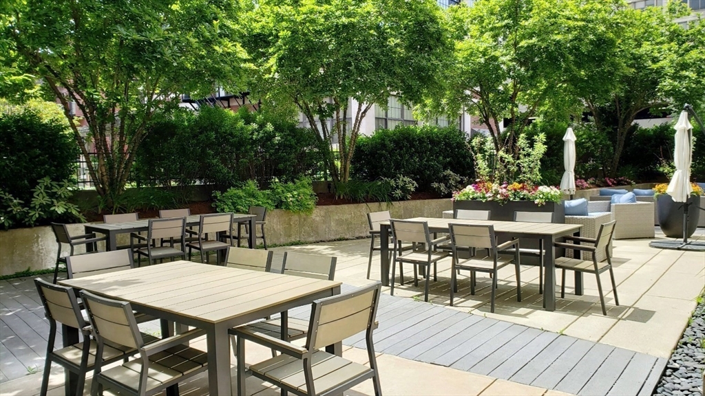 700 Harrison Ave, South End