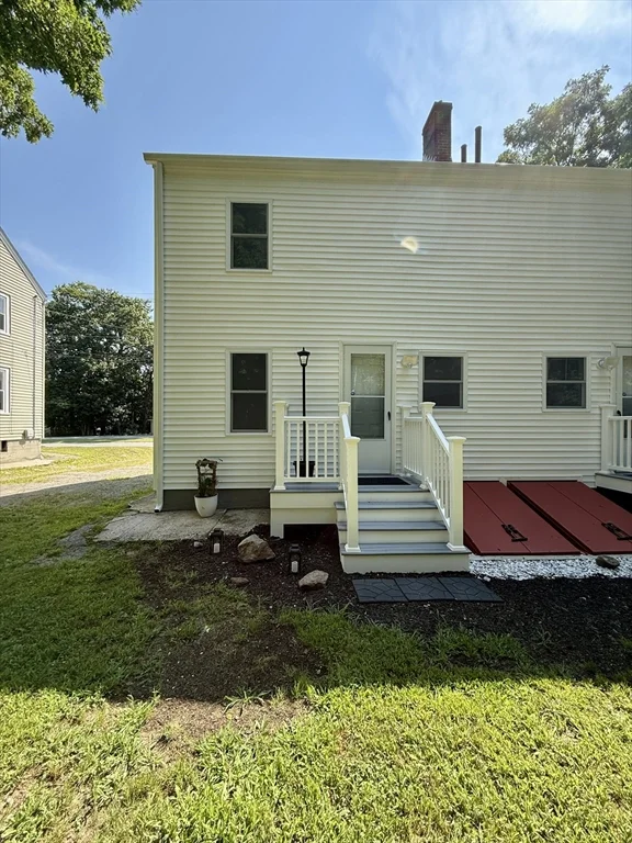 487 Mill St, Worcester