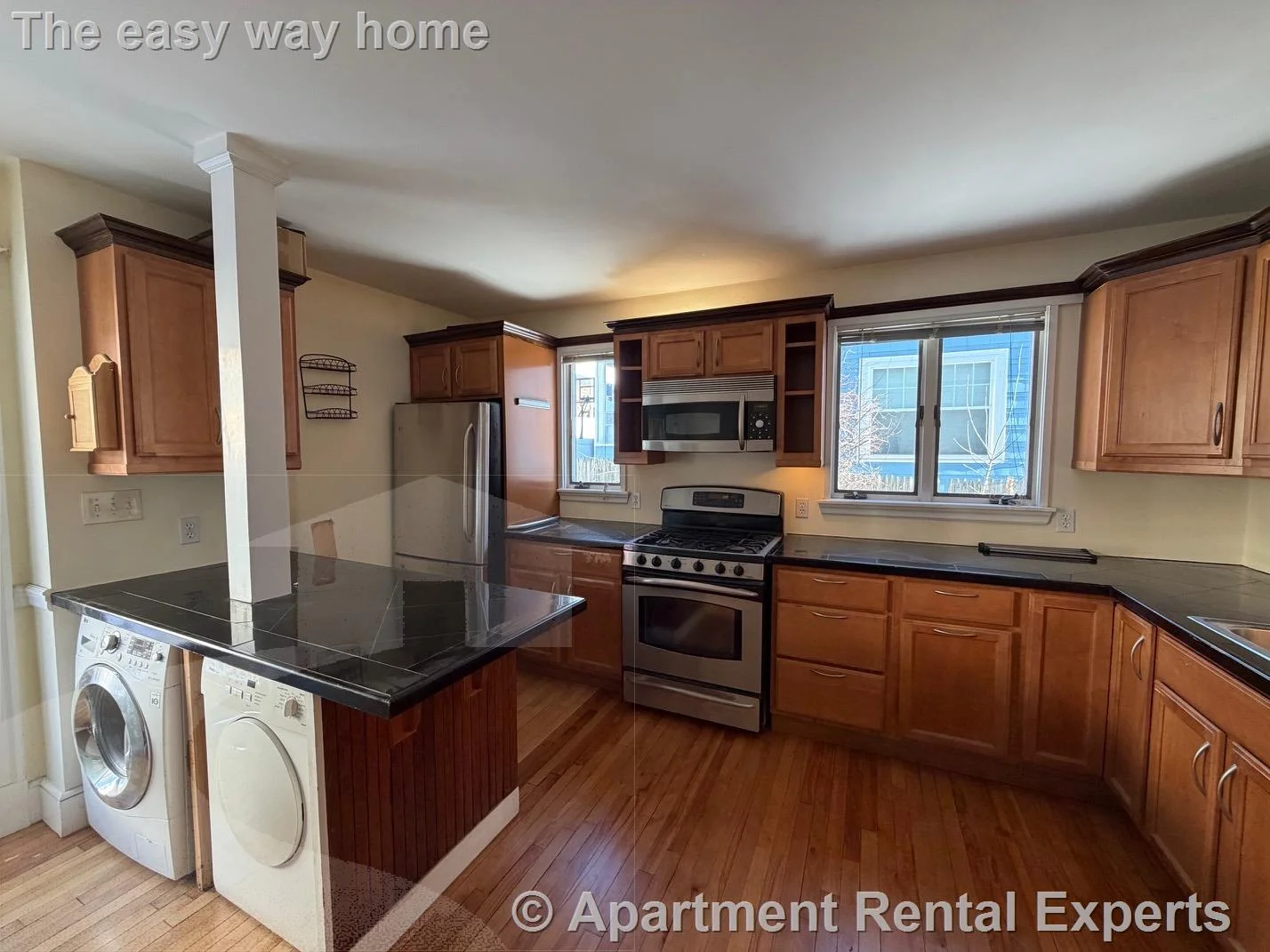 67 Fairfax St, Tufts